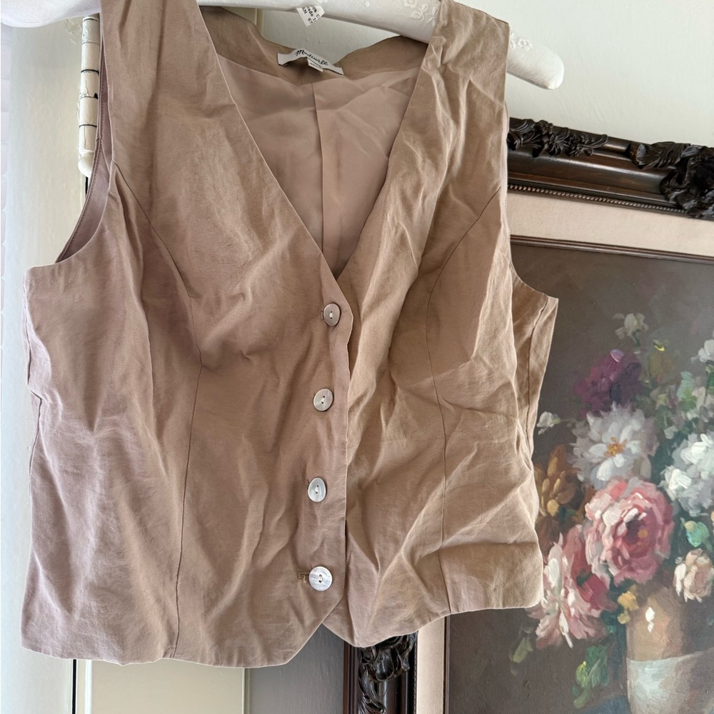 Madewell Tan Button-Down Sleeveless Vest Top